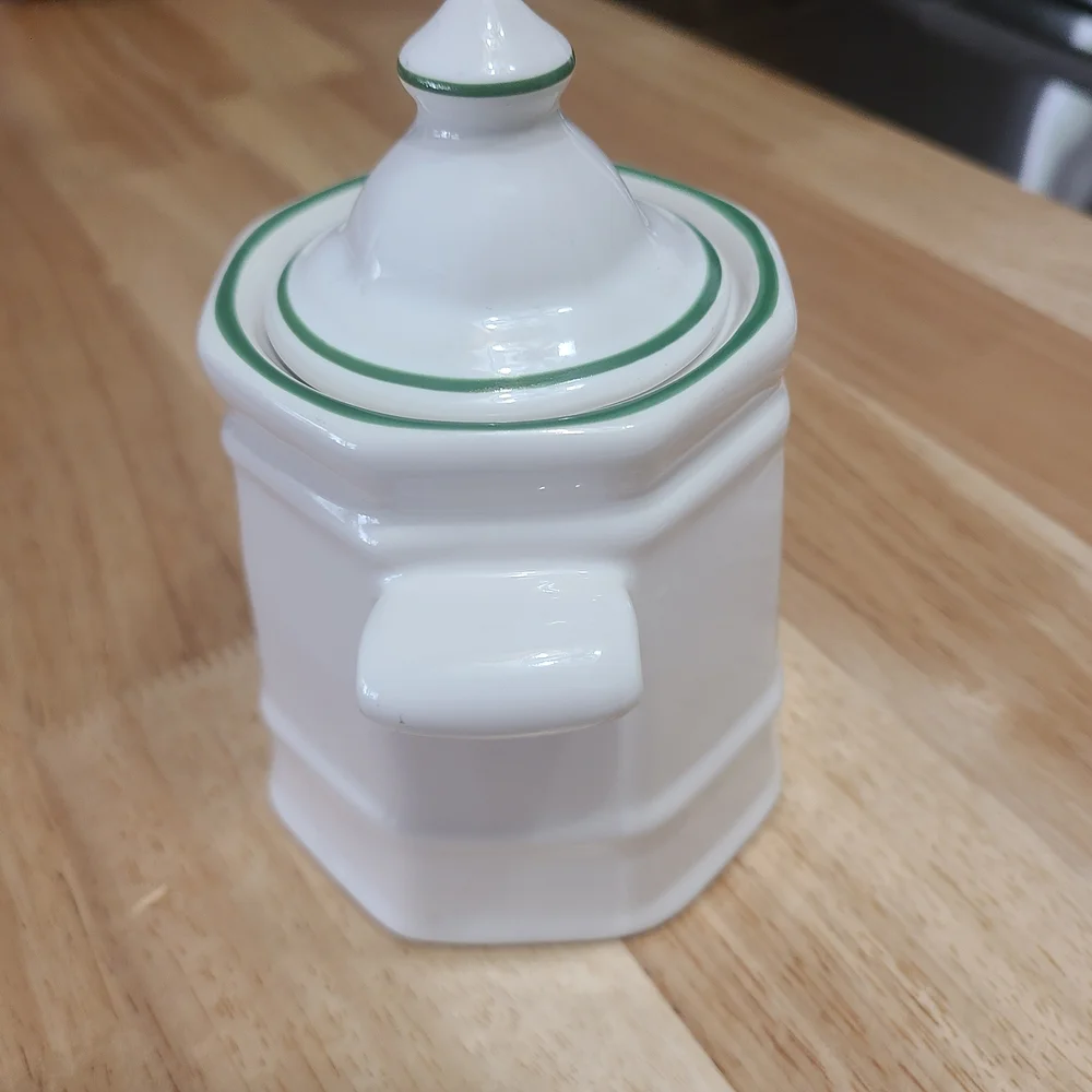 Vintage Pfaltzgraff Christmas Heritage Lidded Sugar Bowl USA Octagon